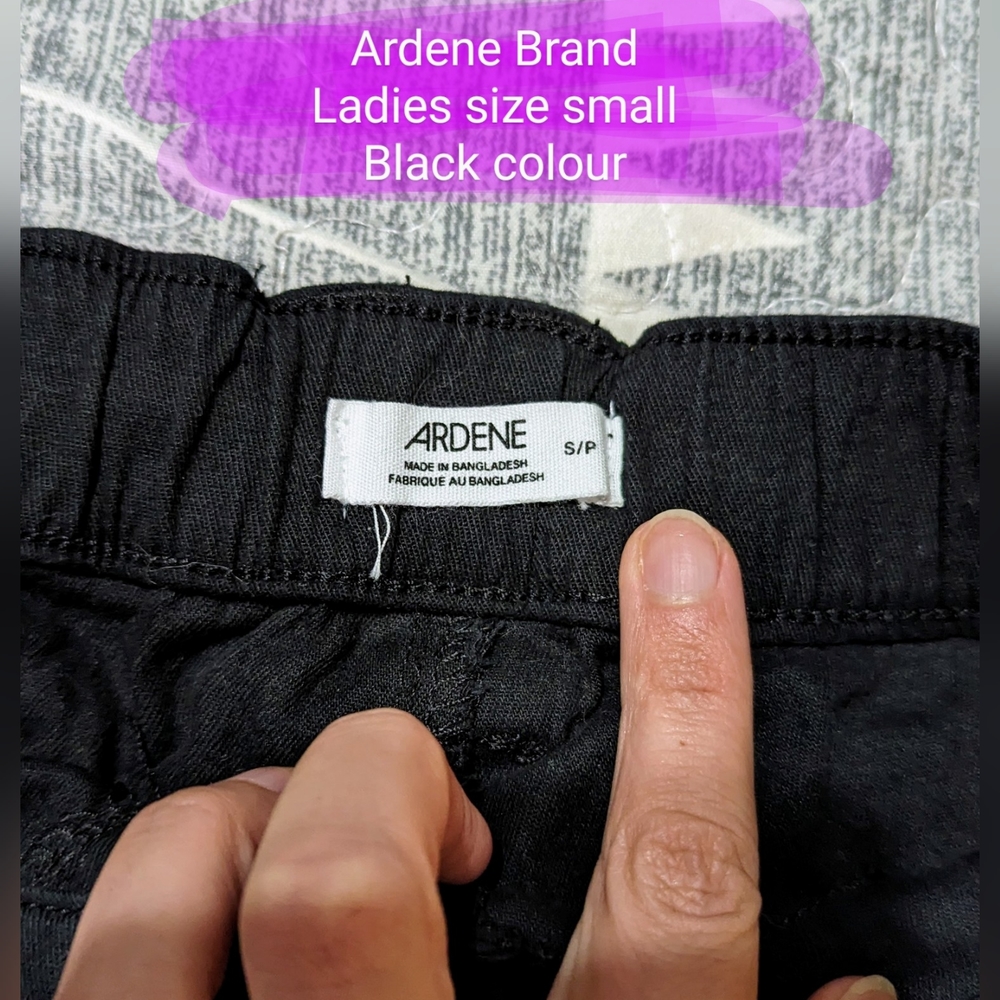 Ardene size small, black in colour, ladies cargo style shorts, GUC - Picture 2 of 8